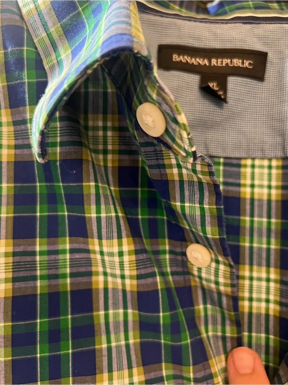 Banana Republic Men’s Blue & Green Plaid Short-Sleeve Button-Down Shirt